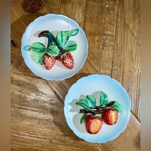 Vintage Lefton 3D small plate decor - strawberries and apples / made in Japan